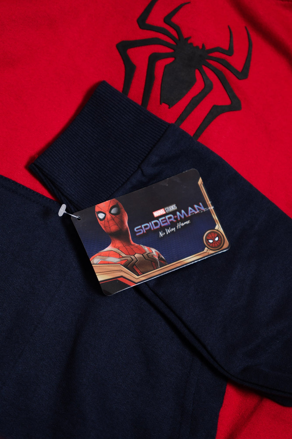 Sudadera Spider-Man con capucha para niño diseño Classic Web — etiqueta colgante oficial de Marvel Studios